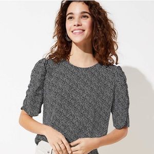 LOFT Heart Puff Sleeve Top XS